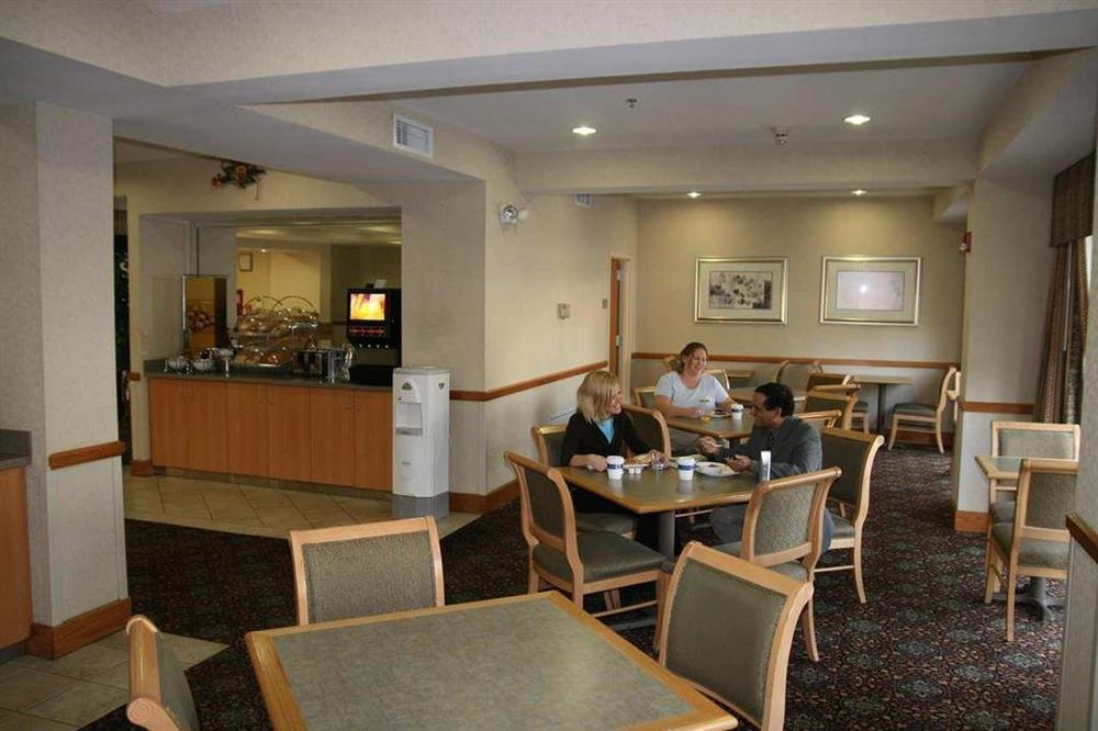 La Quinta Inn & Suites By Wyndham St Louis Route 66 Windsor Springs Ресторан фото